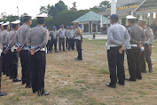 Seusai Apel Kesiapan Pengamanan Konser Wali Band, Kasat Lantas Polres Luwu Utara Beri Arahan 