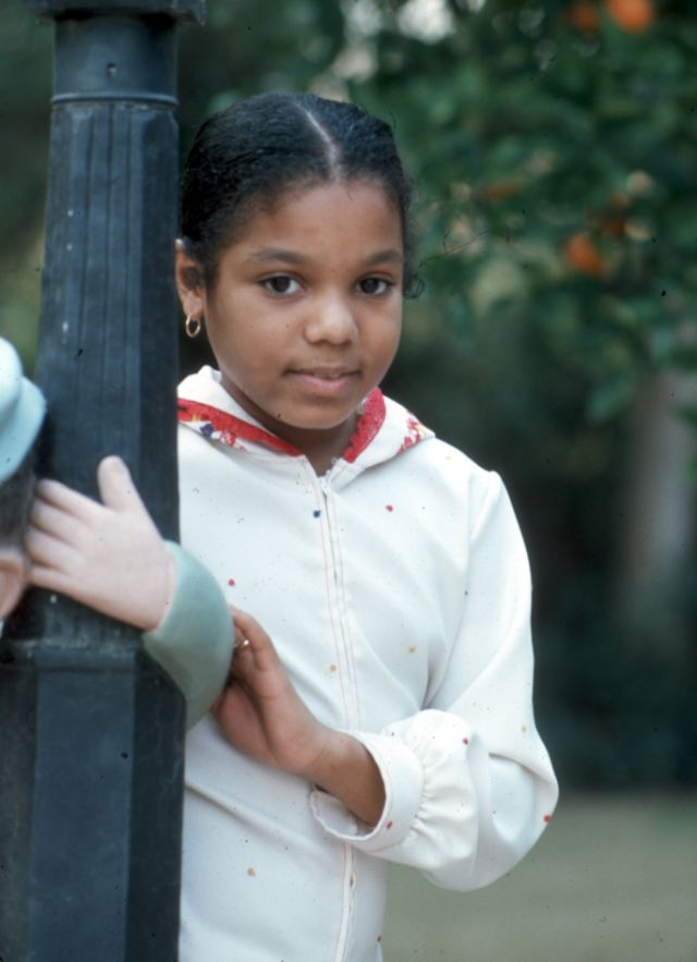 Adorable Portraits of the 11-Year-Old Janet Jackson at Her Hayvenhurst