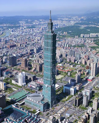 Taipei 101, shopping center