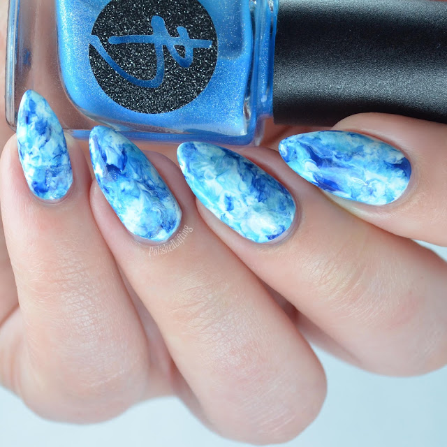 smooshy blue nail art