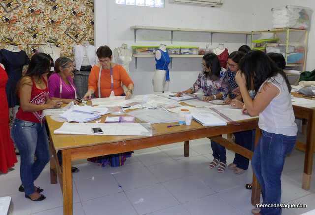 Workshop de modelagem é realizado por empresária em parceria com a Fadire em Santa Cruz do Capibaribe