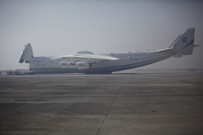 Giant Ukrainian Airplane Antonov An-225 Seen On  www.coolpicturegallery.us