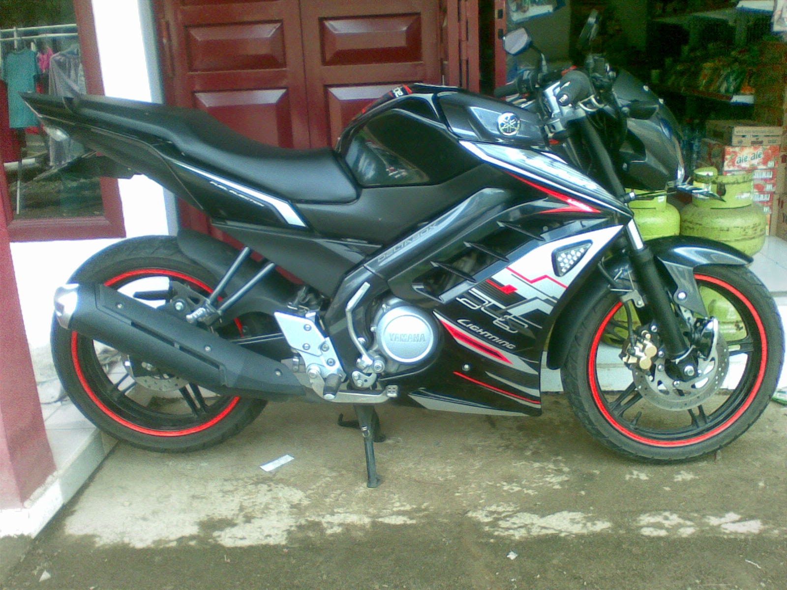 Uliel Doc Modif Striping New Vixion Hitam Kayak Ninja 250 Fi