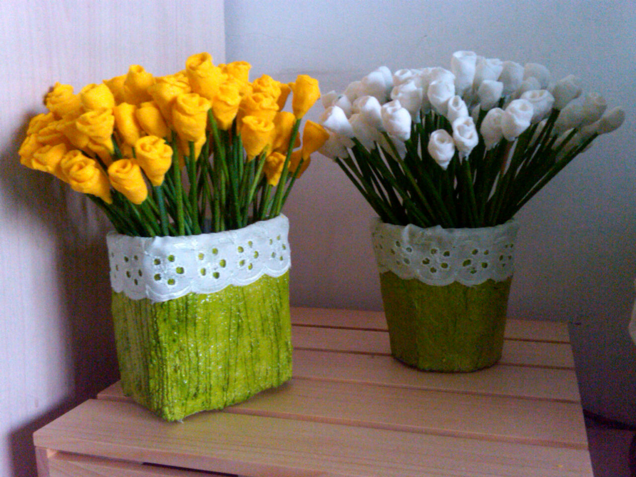 Berbagi gagasan: Vas Bunga Limbah Kertas , Kerajinan 