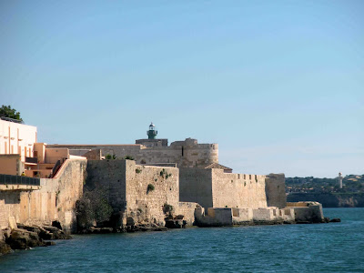 Italia. Italy. Italie. Sicilia. Sicily. Sicile. Siracusa. Saracusa. Syracuse. Isola. Isla. Ortigia. Castillo. Maniace