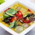 Gaeng Keow Wan Kai (Green Chicken Curry)  