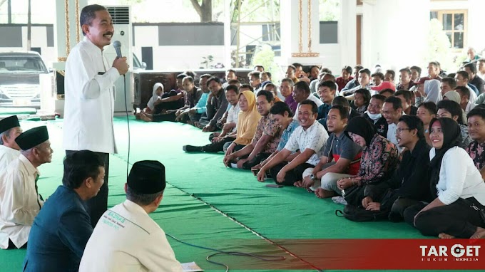 Jelang Idul Fitri, 400 Penjaga Sekolah Non K - 2 Mendapatkan Tali Asih