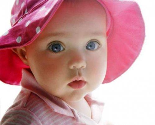 Cute Baby Wallpapers on Cute Kids Wallpapers  Smiling Crying Babies   Beautiful Cute Baby Girl