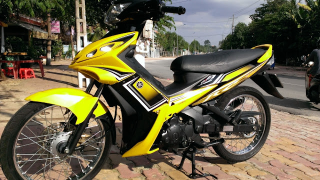 Sơn xe Exciter 2010 vàng đen cực đẹp