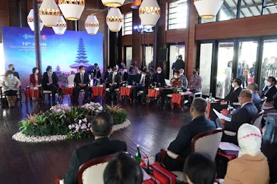 digitalisasi-sertifikat-vaksinasi-covid-19-untuk-keamanan-perjalanan-internasional