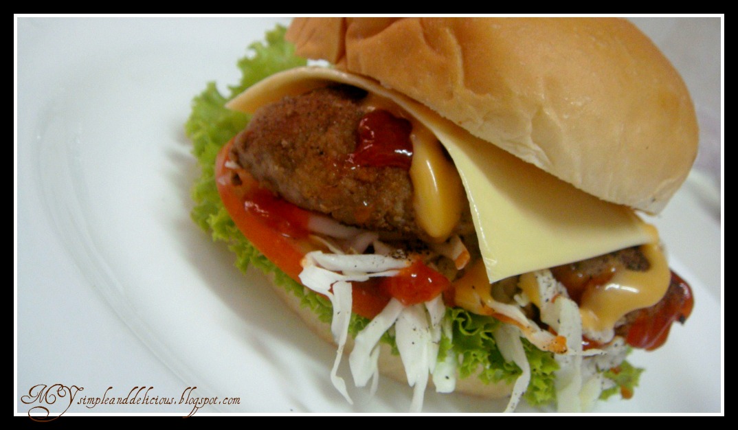 MY Kitchen MY Kitchen MY Kitchen: Homemade Daging Burger