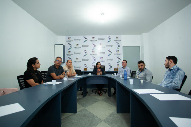 Santa Cruz do Capibaribe recebe visita de equipe da Secretaria de Receita de Toritama