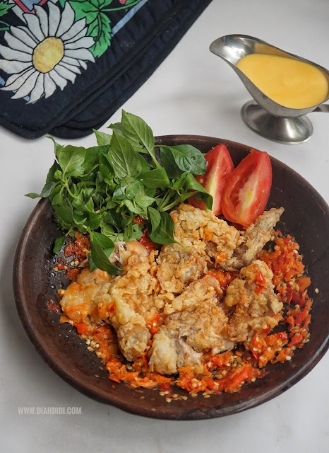 Diah Didi's Kitchen: Ayam Geprek Saus Keju
