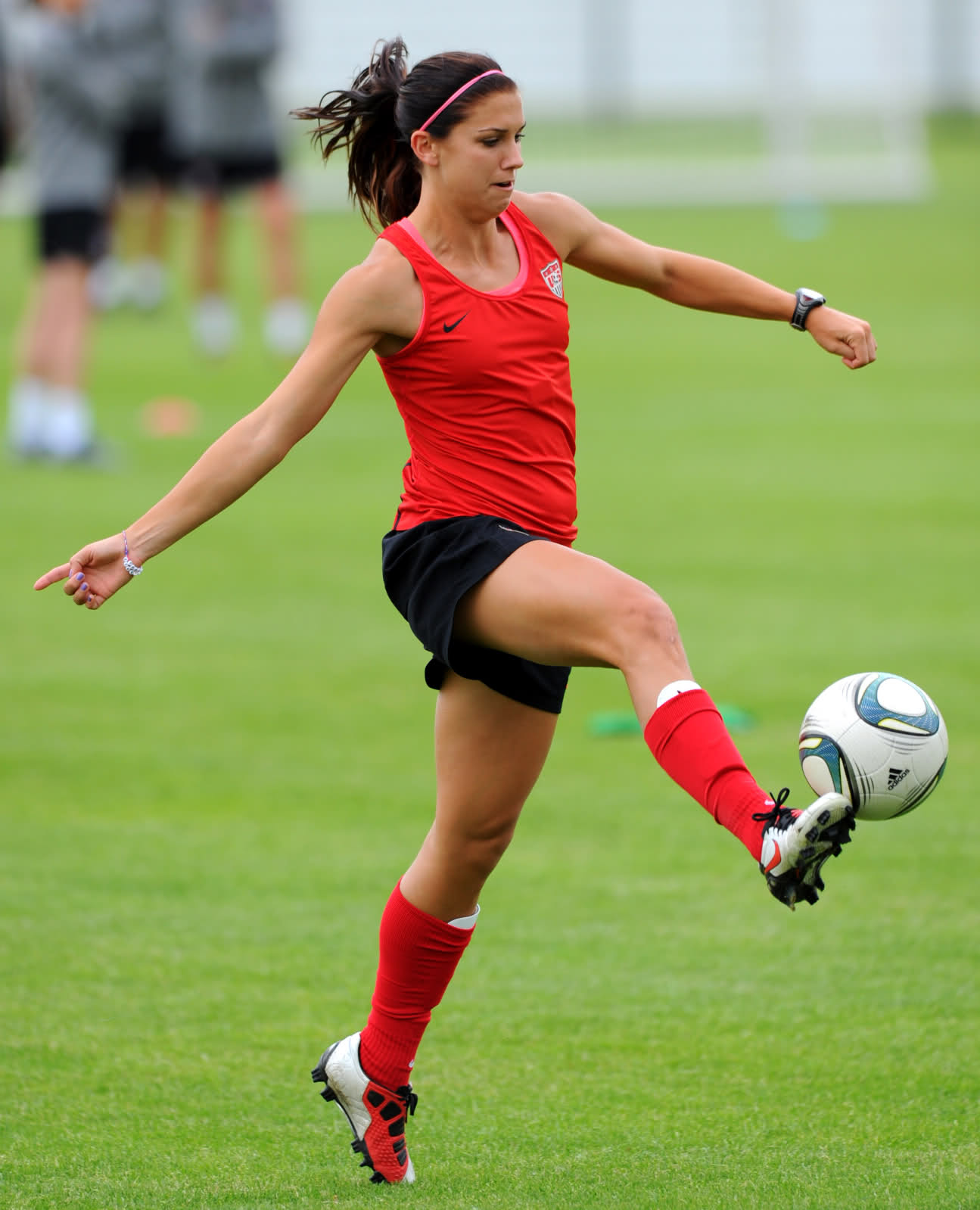 Alex Morgan Soccer Picture