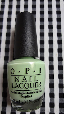 OPI No Room for the Blues, Essie Full Steam Ahead, Seche Vite Top Coat, Essie Bikini so Teeny, OPI Gargantuan Green Grape