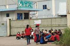 Puluhan pekerja PT. Yixin Teknologi Plastik Lakukan Aksi Mogok Kerja Tuntut tidak ada potongan Upah.