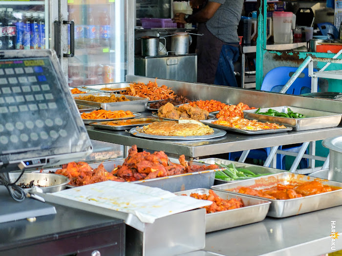 Lauk di warung Nasi Kandar Pokok Ketapang