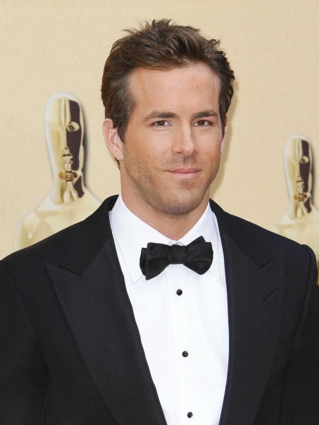 Ryan Reynolds Wallpapers