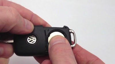 Volkswagen Golf Key Battery Replacement
