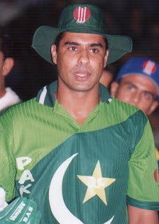 Waqar Younis Photos