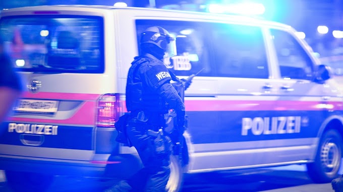 Lelőtt a rendőrség Bécsben egy férfit, aki a szomszédjára támadt