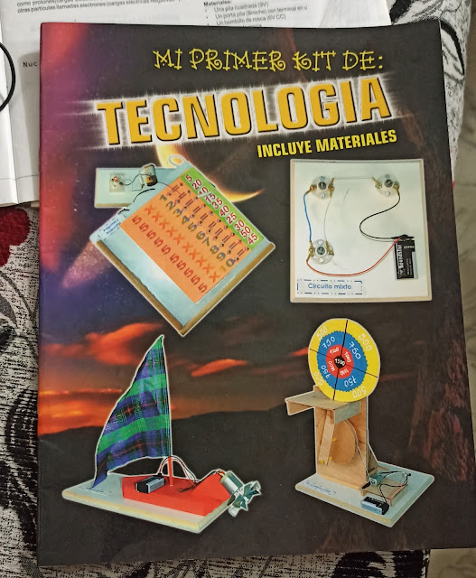 Libro mi primer kit de tecnología, incluye kit de experiemntos en electricidad, estructuras, mecanismos y aerodinamica