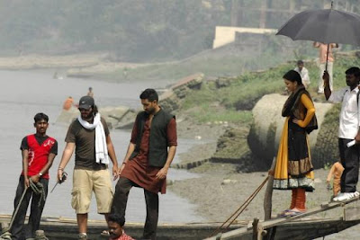 Bollywood Actress Aishwarya Rai & Actor Abhishek at Mani Ratnam’s Ravana film shooting stills