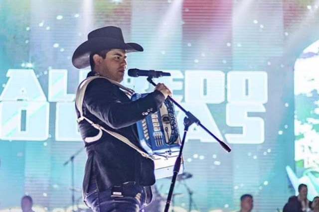 Reportan que el cantante Alfredito Olivas fue levantado por Sicarios tras concierto en Zacatecas