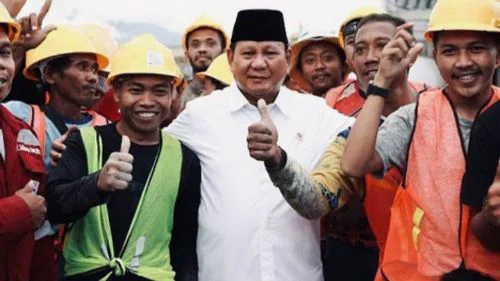 Survei SPIN: Prabowo Capres Pilihan Rakyat, Ganjar dan Anies Makin Ketinggalan