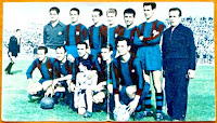 F. C. BARCELONA. Temporada 1951-52. Ramallets, Escudero, Calvet, Gonzalvo III, Nicolau, Aldecoa y Ángel Mur (masajista). Basora, César, Biosca, Segarra y Szegedi. REAL VALLADOLID DEPORTIVO 1 C. F. BARCELONA 1. 07/10/1951. Campeonato de Liga de 1ª División, jornada 5. Valladolid, estadio Municipal José Zorrilla. GOLES: 1-0: 15’, Cánovas. 1-1: 35’, César.