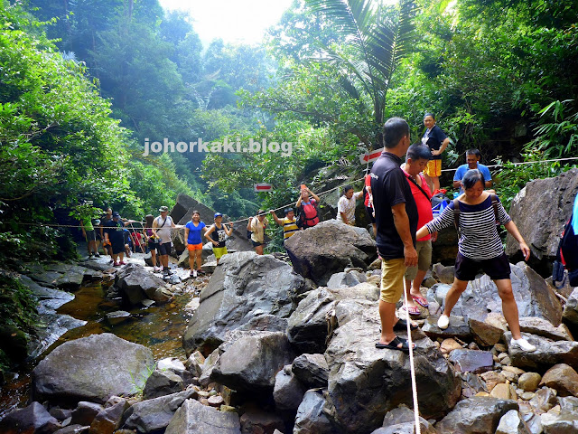 Sungai-Lembing-Rainbow-Waterfall