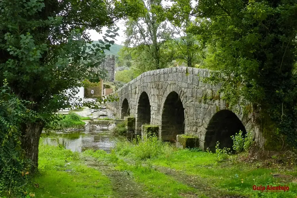 ponte-medieval-também-chamada-de-romana-em-portagem-marvão-com-o-guia-alentejo