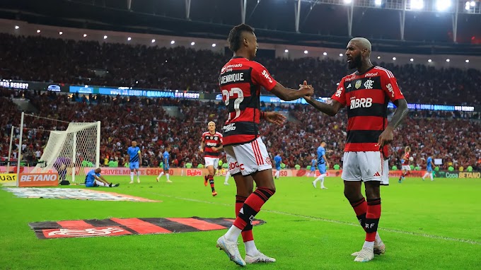 De virada, Flamengo sai na frente do Athletico-PR em noite iluminada de Arrascaeta e Bruno Henrique
