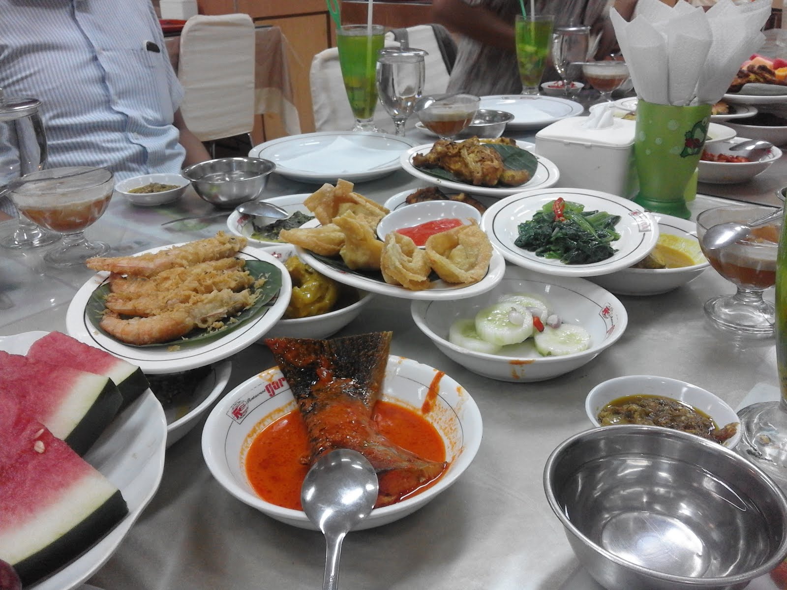 37 Tempat Makan Enak Di Jakarta Untuk Makan Bersama Keluarga Jalan