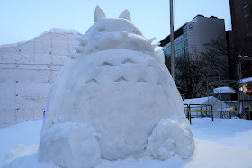 北海道 札幌 さっぽろ雪まつり トトロ