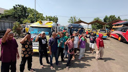 BUNTUT Harga BBM Naik, Ratusan Sopir Elf dan Angkot Mogok Angkut Penumpang di Indramayu