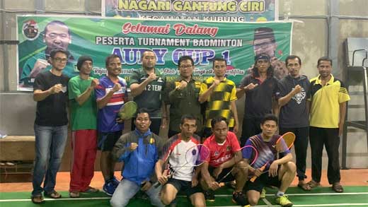 Turnamen Badminton Audy Cup di Gantung Ciri