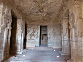 sala ipostila  abu simbel