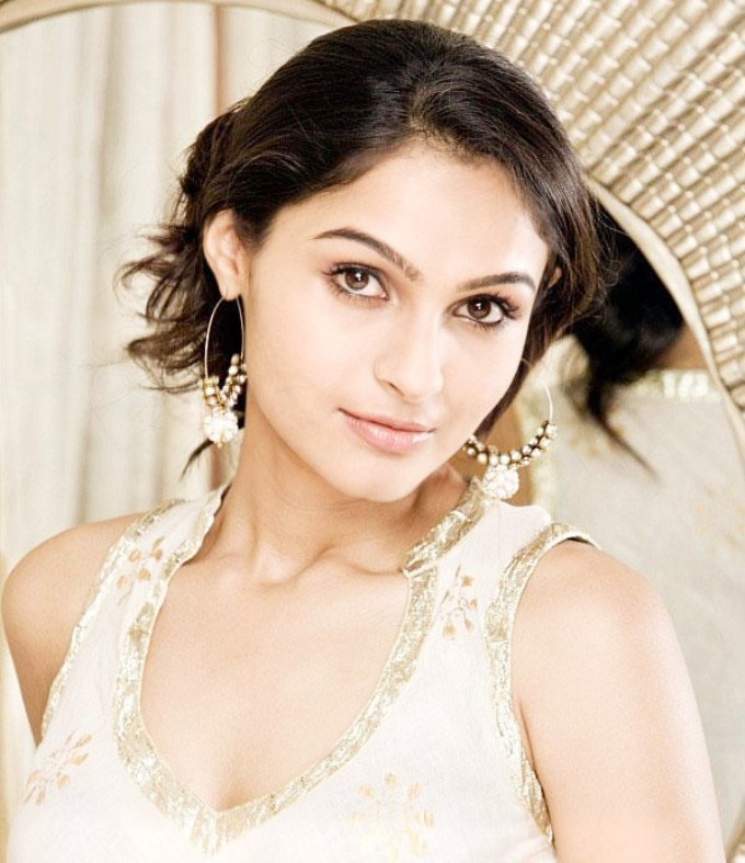 Andrea Jeremiah tamil Actress Latest Photos glamour images
