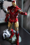 sgBinasHot Toys Iron Man 1/6th scale Fanatic: Hot Toys Iron Man 2 Mark VI . (dsc )