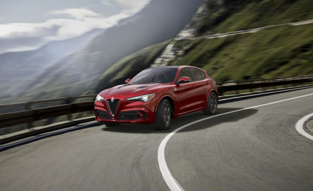 Alfa romeo stelvio presentazione anteriore SUV