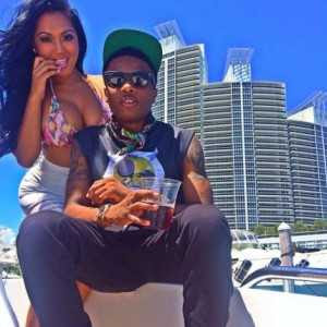 Wizkid Hints At His Desire To Have S*x With American Rapper, Dej Loaf [PHOTOS]