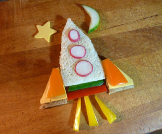 sanduiche decorado foguete