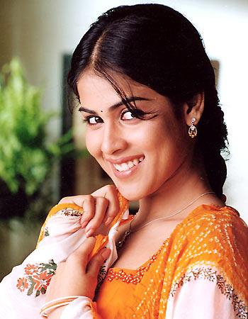 Tamil Actress Photos of Genelia.5