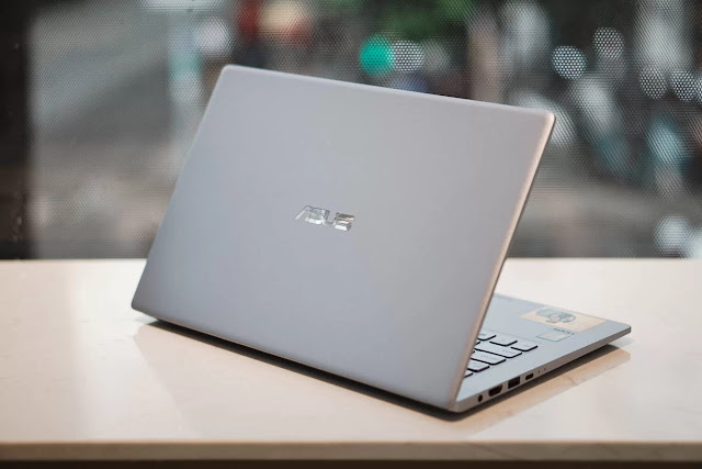 Asus Expert Book P4 - laptop nhỏ gọn, bền bỉ cho doanh nhân