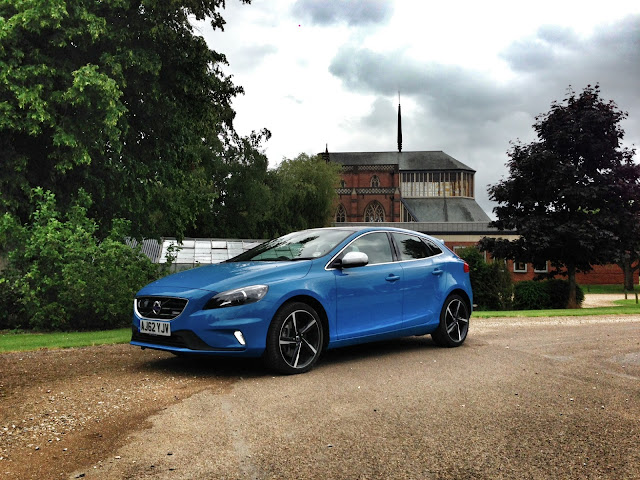 Volvo V40 T5