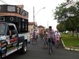 Passeio Ciclístico da Paróquia Santa Terezinha da Igreja São Francisco até a Igreja de N. Sra. Aparecida no bairro Amir Amaral, 12 de outubro de 2011 – Fotos