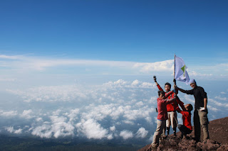 Wisata Mendaki Gunung Slamet