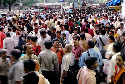 mumbai people transport crazy indians bombay travel