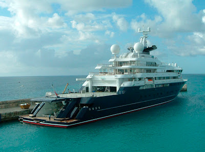 tiger woods yacht pictures